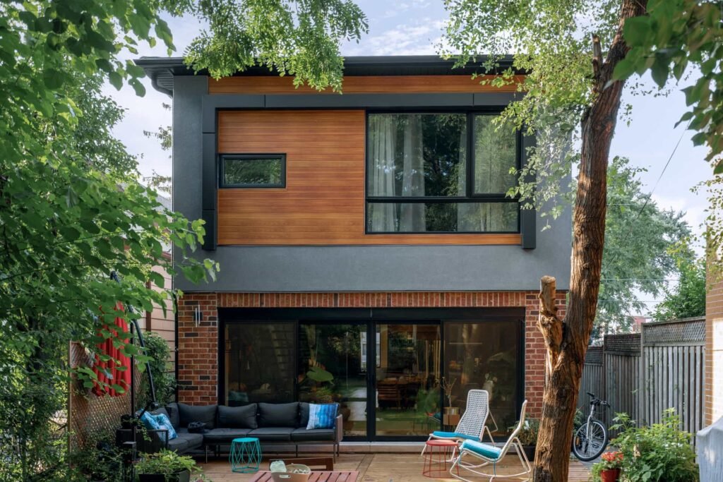 Modern home featuring woodgrain aluminum cladding systems in East York, Toronto