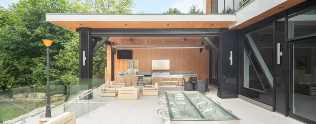 Modern home utilizing vedrex woodgrain aluminum cladding systems and soffit systems