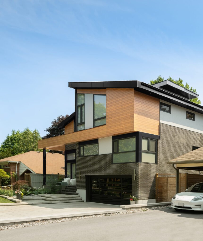 Modern home utilizing vedrex woodgrain aluminum cladding systems