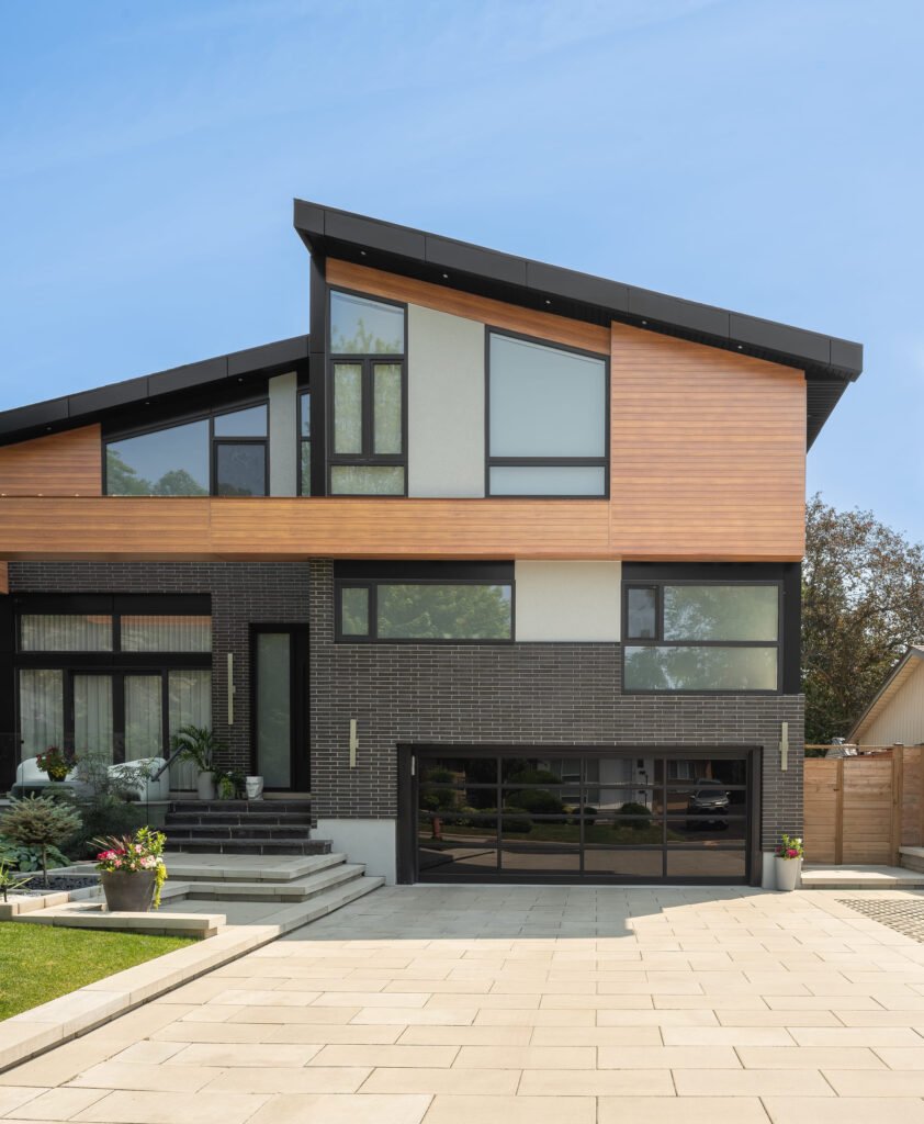 Modern home utilizing vedrex woodgrain aluminum cladding systems